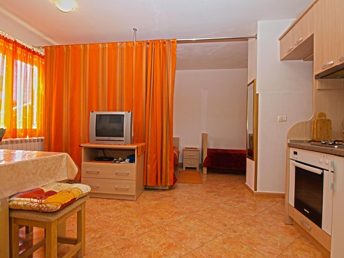 פולה Apartments Irena 531 מראה חיצוני תמונה