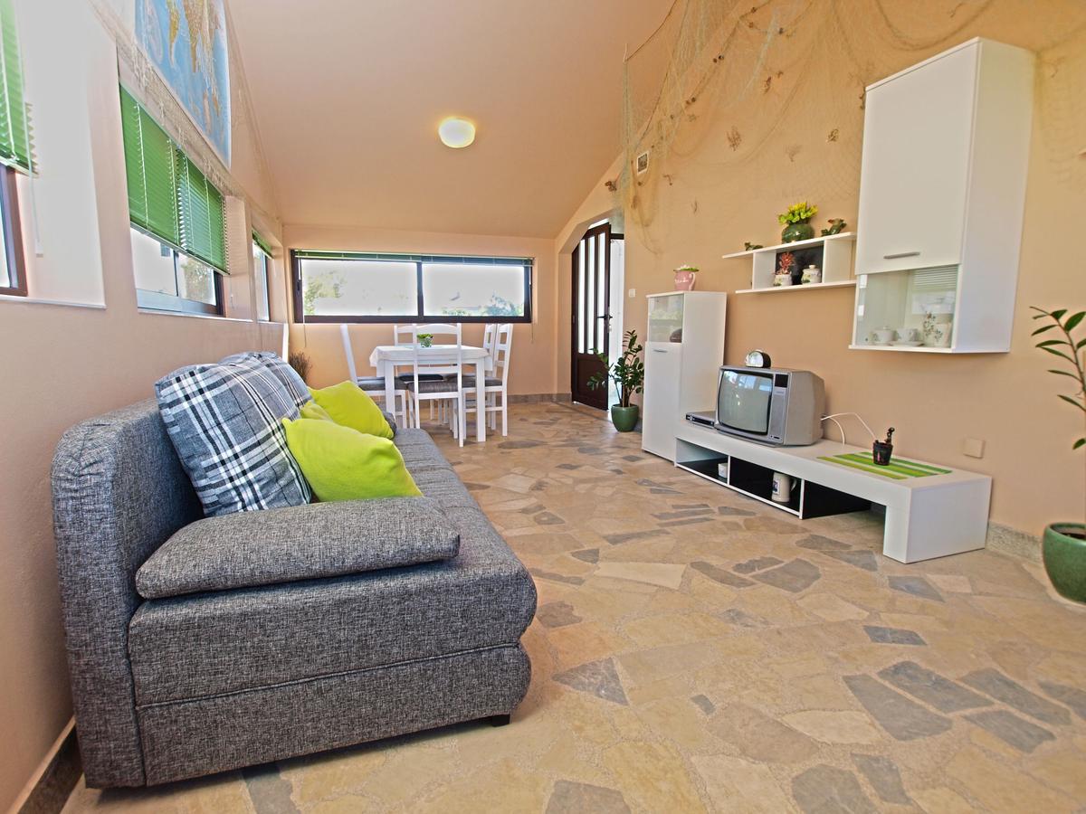 פולה Apartments Irena 531 מראה חיצוני תמונה