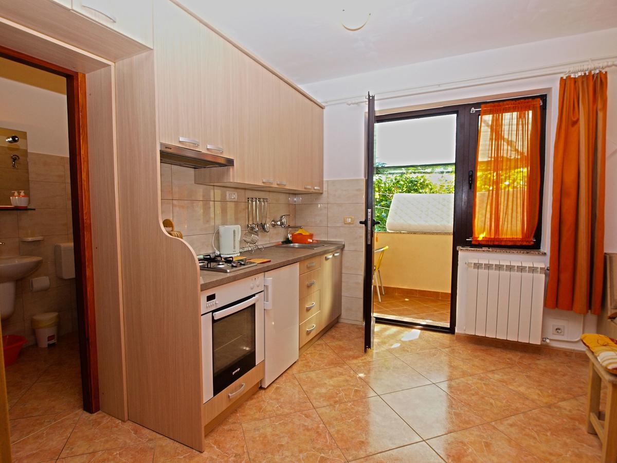 פולה Apartments Irena 531 מראה חיצוני תמונה