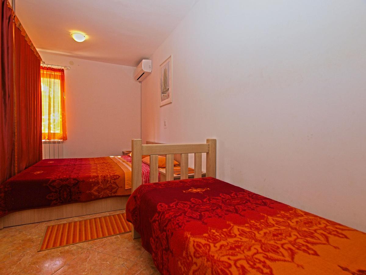 פולה Apartments Irena 531 מראה חיצוני תמונה